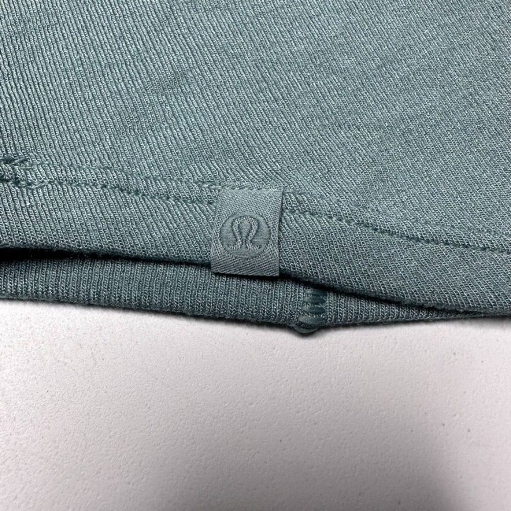 Lululemon Hold Tight Tank Top NWT Size 2 (TIDT) *Ribbed Texture* - Picture 8 of 10